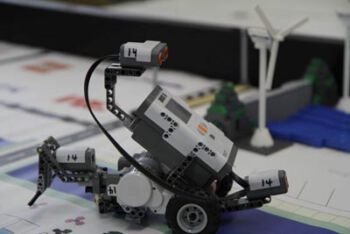 kleiner selbstgebauter Roboter